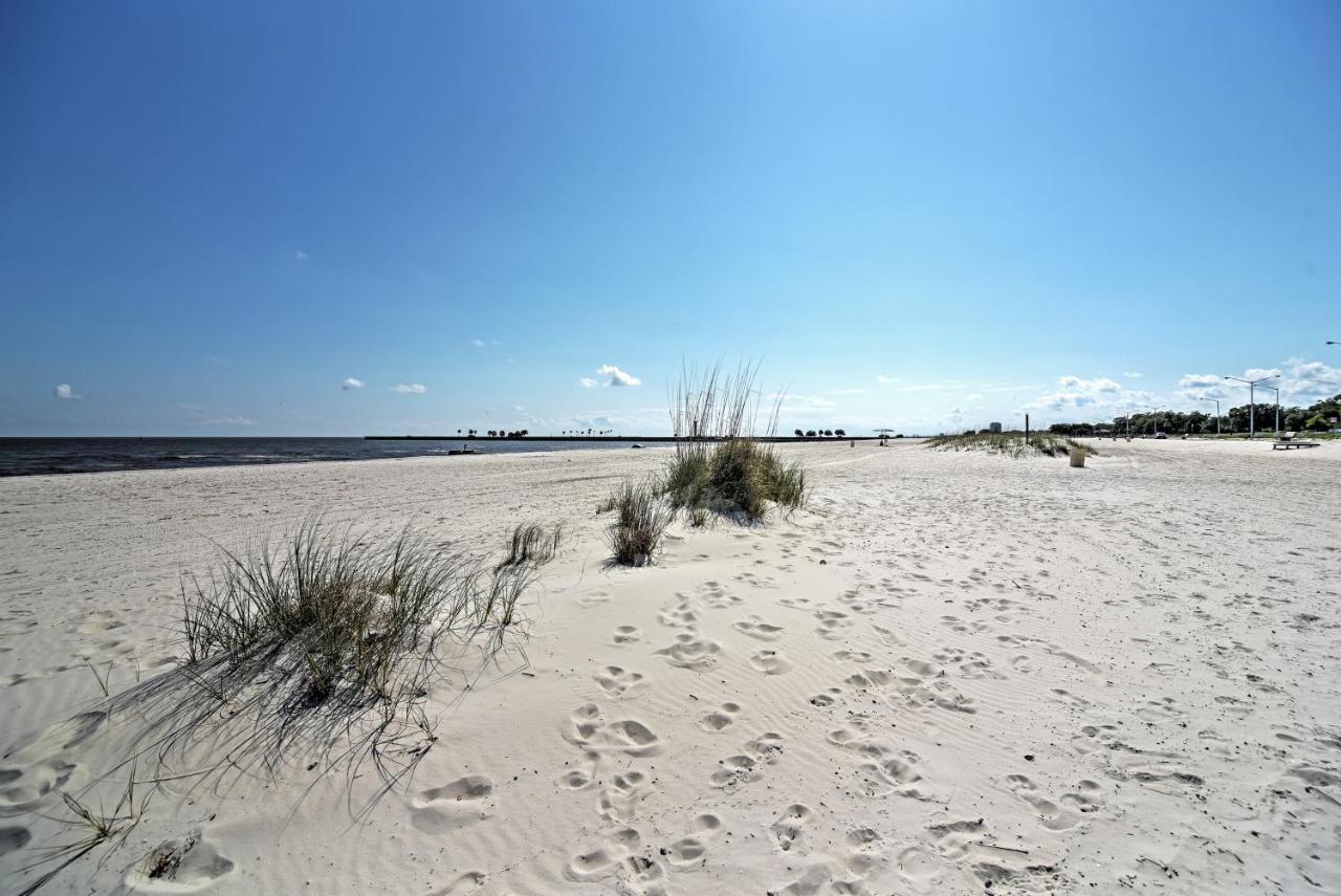 Beachside Biloxi Club Condo Balcony With Ocean View Extérieur photo